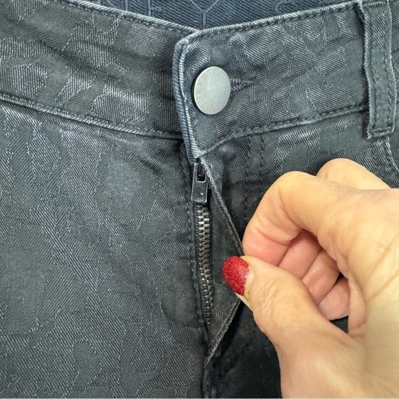 Stella McCartney Black Camo Print Stretch Mid Rise Skinny Jeans - Picture 2 of 9